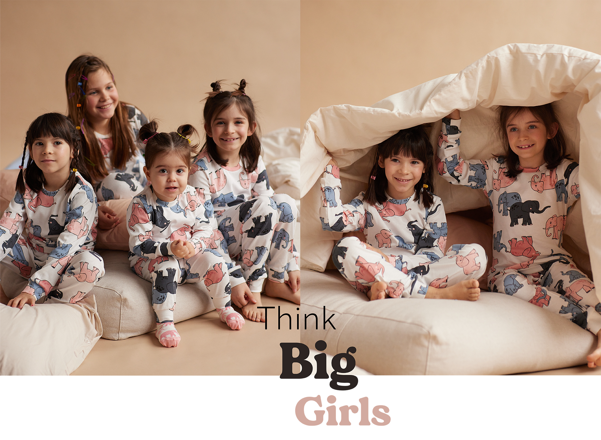 Devojčice u bež pidžamama na dug rukav sa motivom roze i plavih slonova sede na jastuku